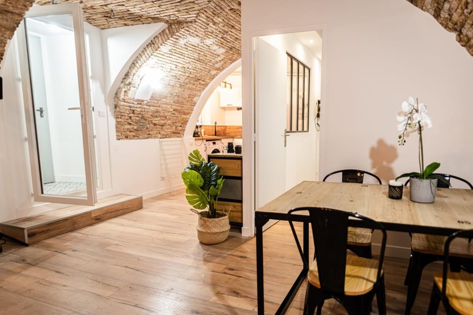 Les Voûtes du Vieux-Port Apartment in Marseille