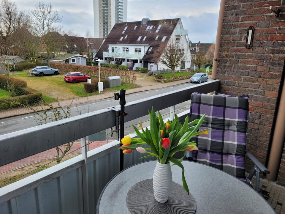 View (from property/room), Balcony/Terrace, City view