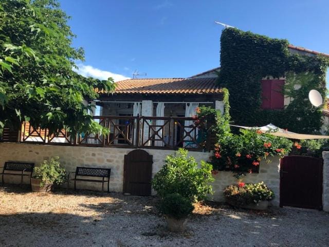 Property building, Garden