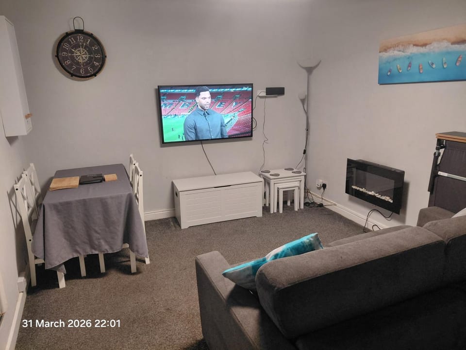 TV and multimedia, Living room, Dining area