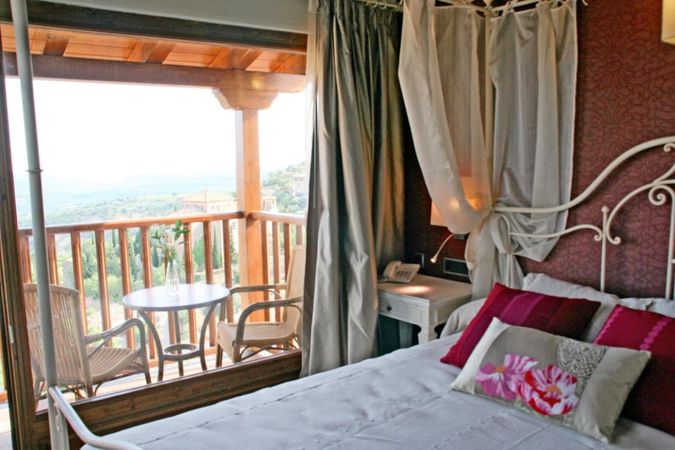 Bed, View (from property/room)