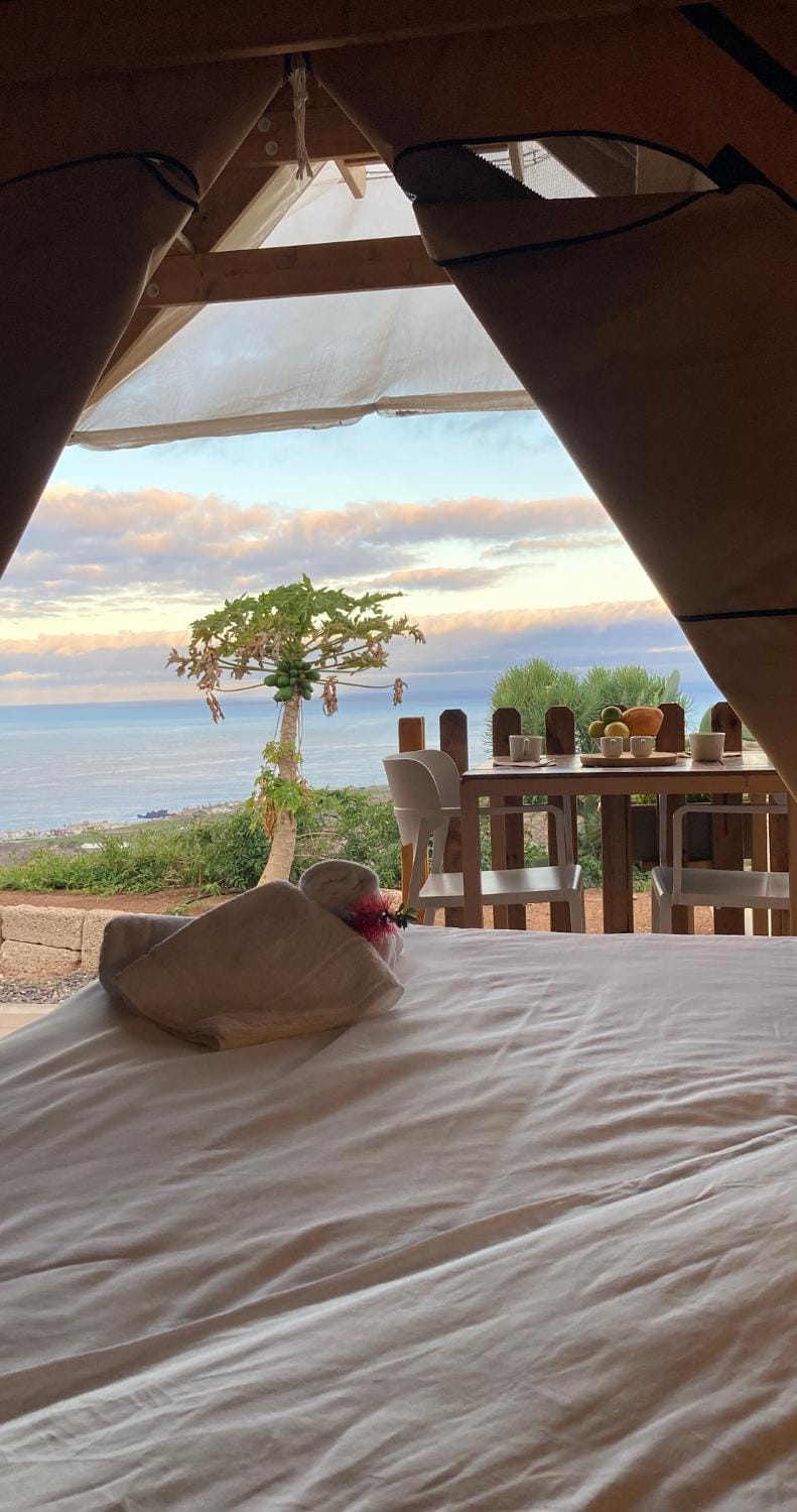 Bed, View (from property/room), View (from property/room), Bedroom, Breakfast, Breakfast