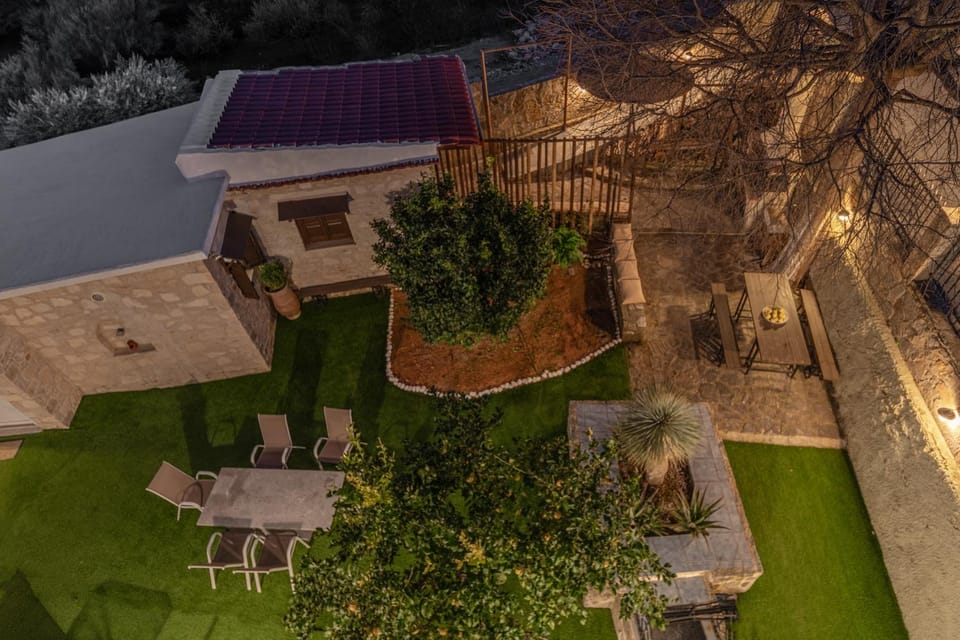 Property building, BBQ facilities, Garden, Garden view