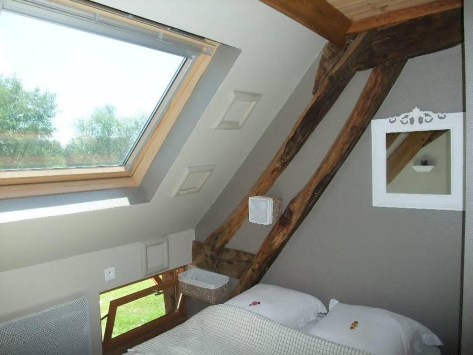 La Maison Du L.A.C. Bed and Breakfast in Bourgogne-Franche-Comté
