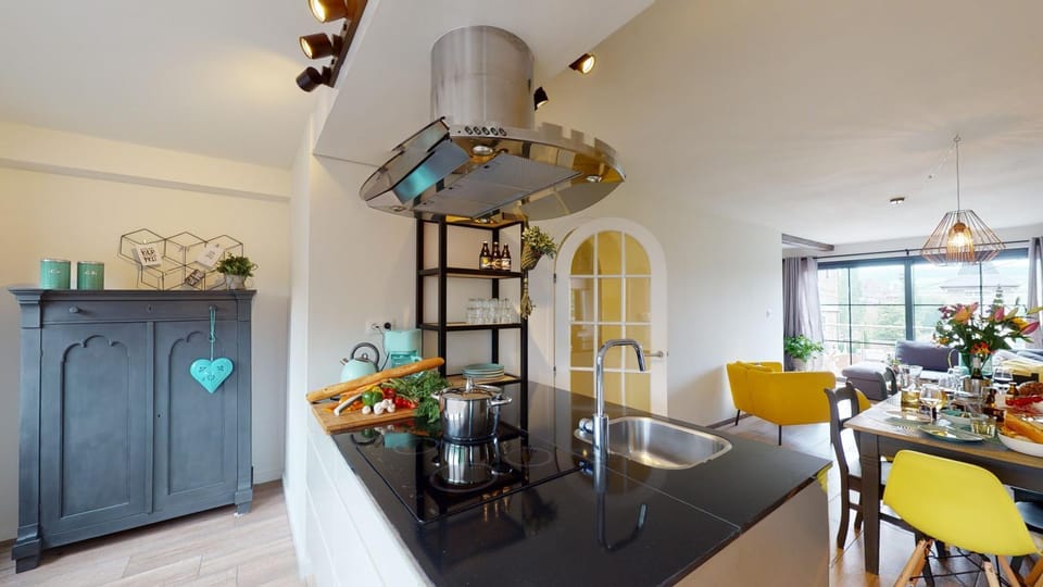 Coffee/tea facilities, Kitchen or kitchenette, Food and drinks, Food