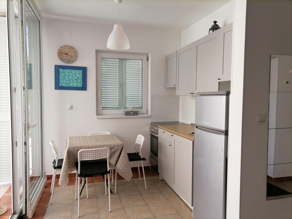 Dining area, Breakfast