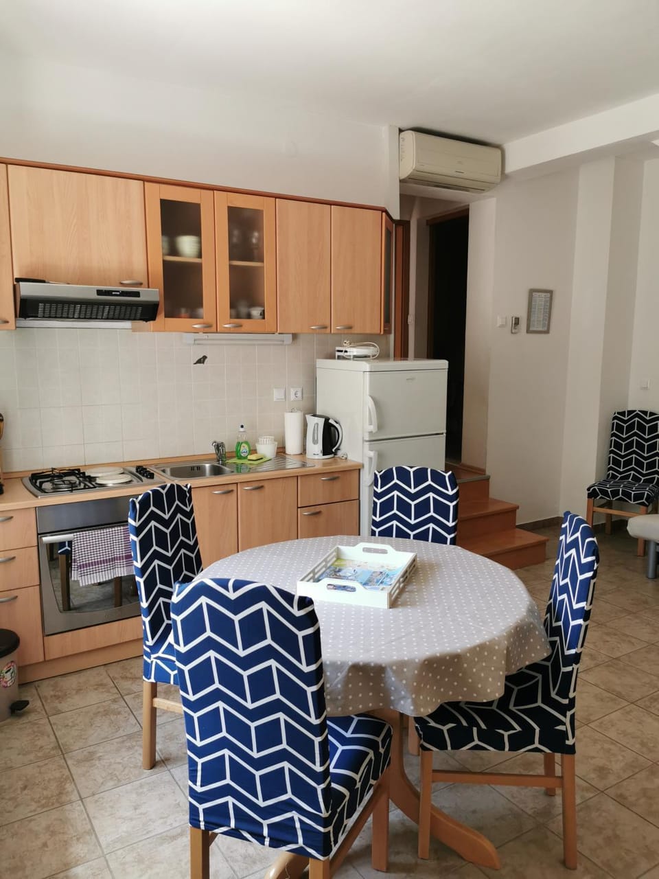 Coffee/tea facilities, Kitchen or kitchenette, Living room, Seating area, Dining area, On site, pet friendly, stove