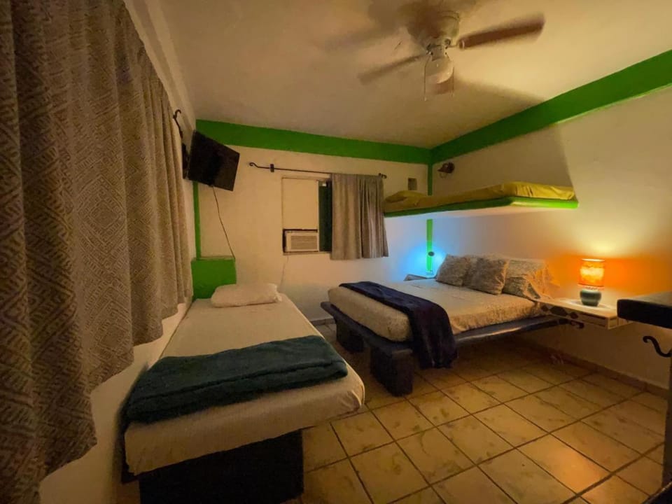 TV and multimedia, Photo of the whole room, air conditioner