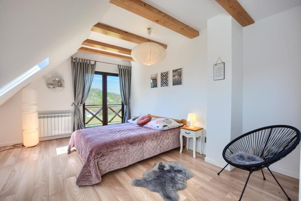 Bedroom, Lake view, Landmark view, Mountain view