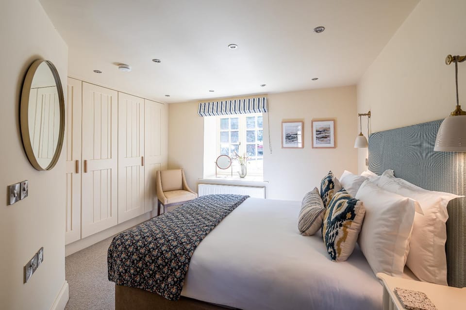 Bed, Bedroom, wardrobe