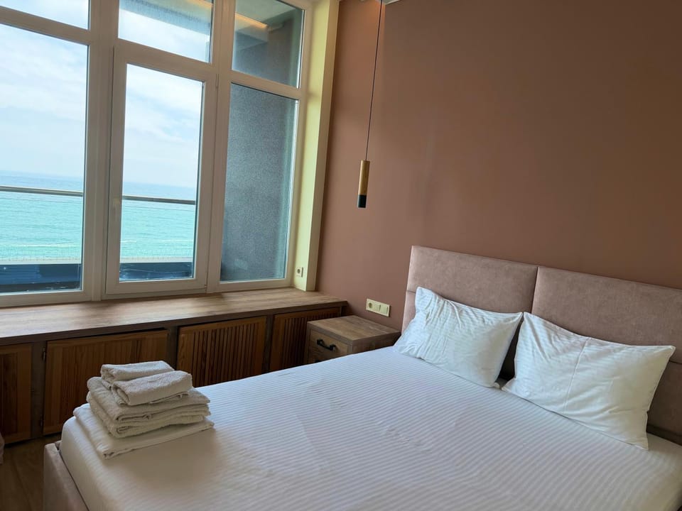 MAGNIT Apartments у самого моря Apartment in Odessa
