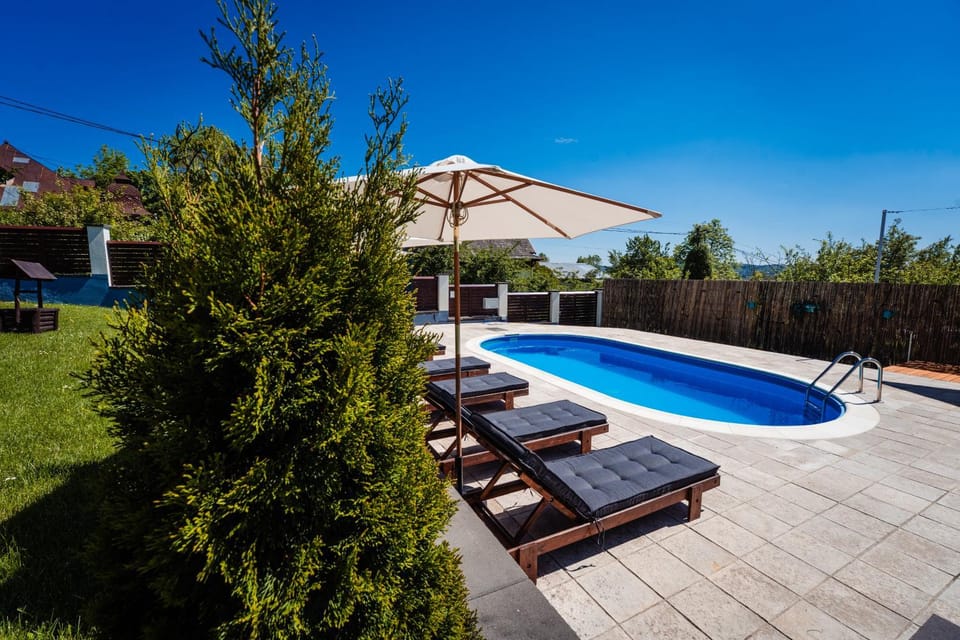 Natural landscape, Pool view