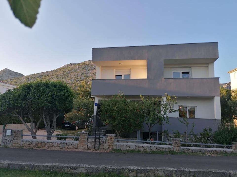 Property building, Parking