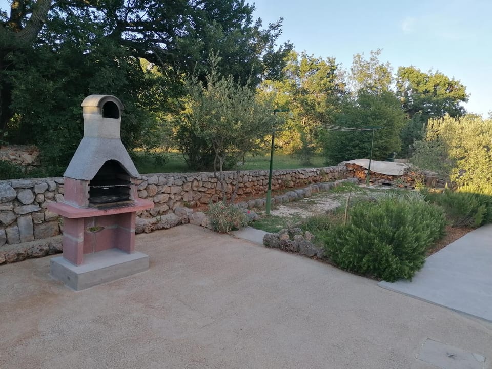 BBQ facilities, Garden