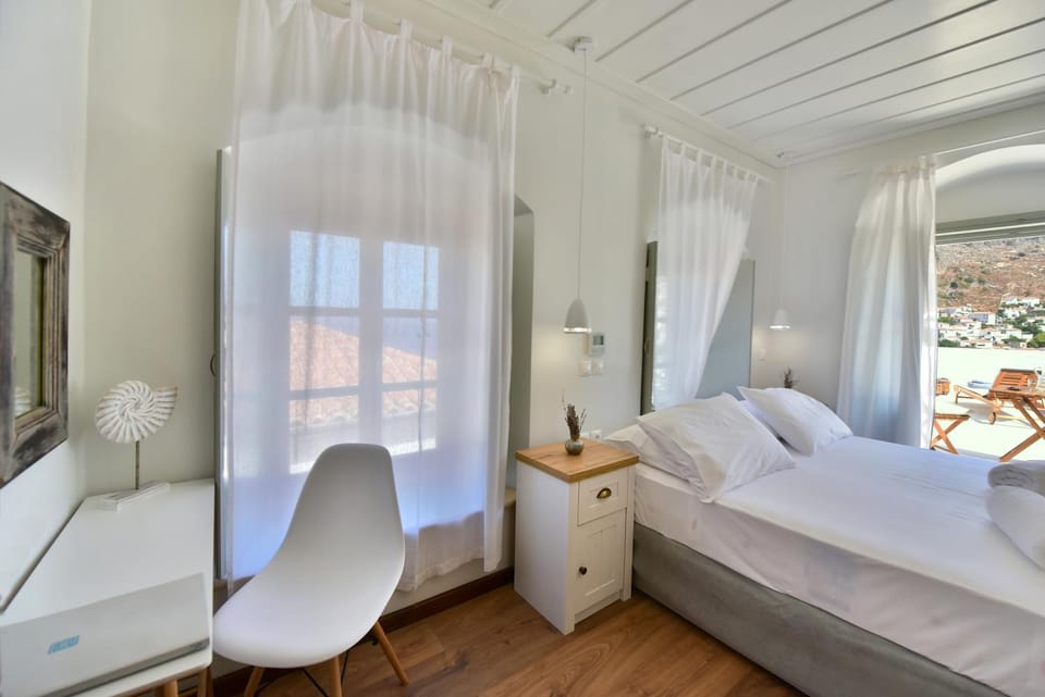 Photo of the whole room, Decorative detail, Bedroom, City view