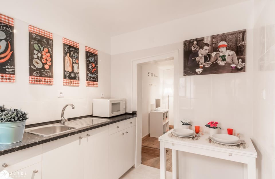 Typical Portuguese Tiles Apartment in Lisbon