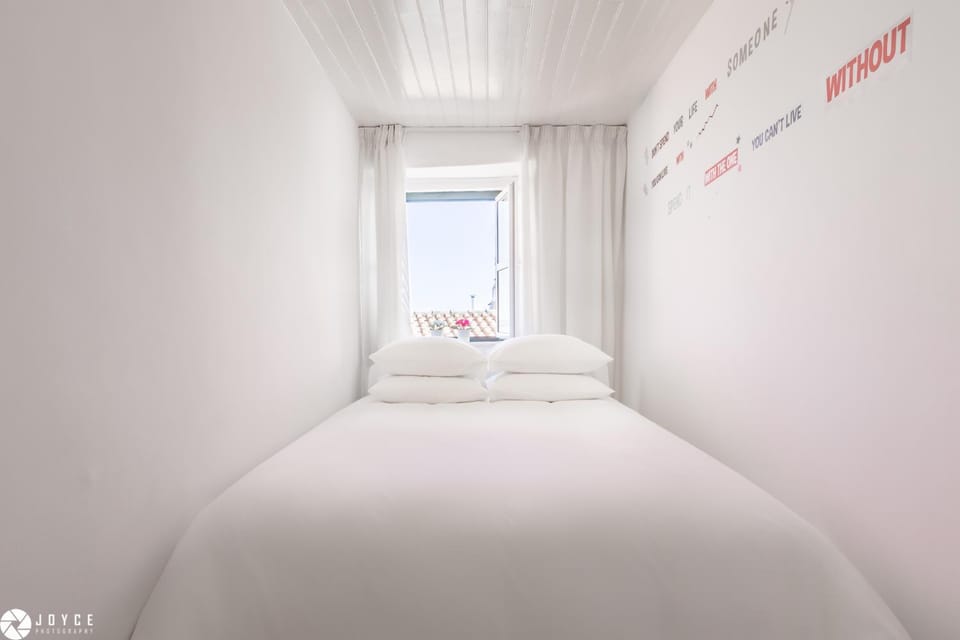 Photo of the whole room, Bedroom, Text overlay