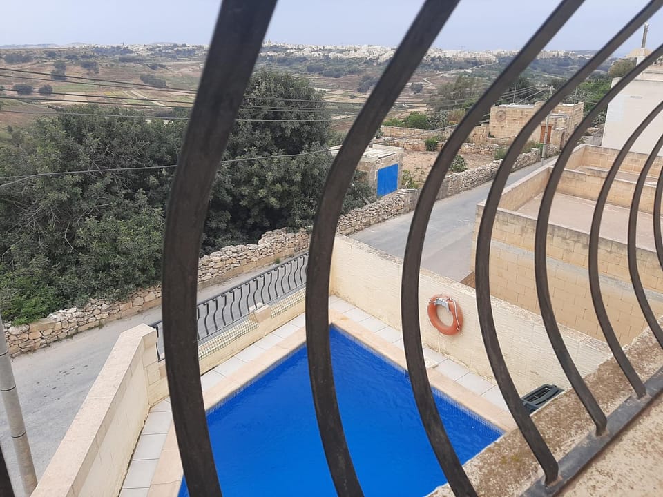 Balcony/Terrace, Pool view