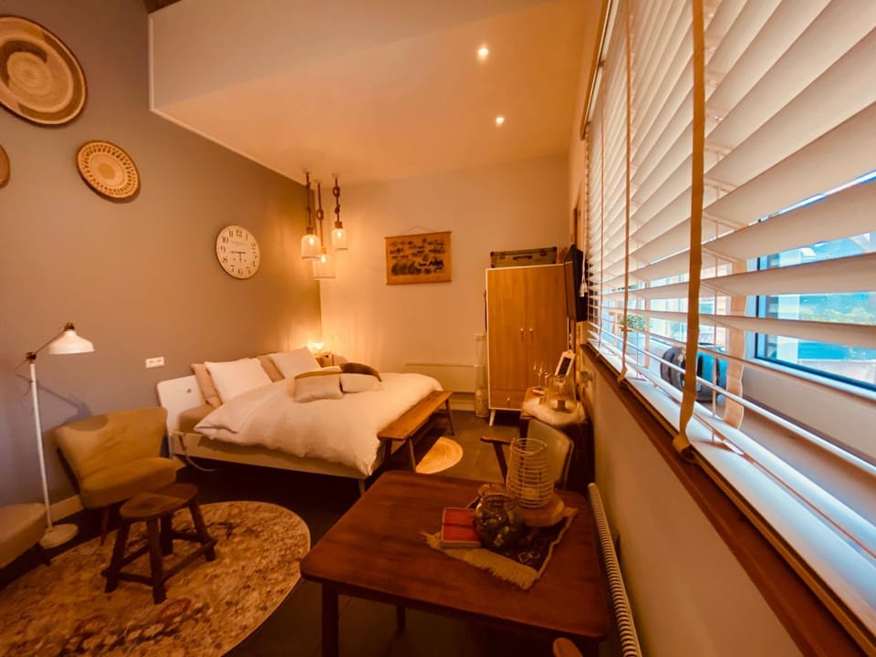 B&B Zen Bed and Breakfast in South Holland (province)