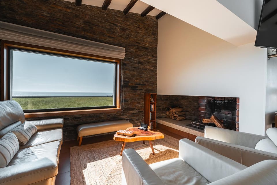 Seating area, heating, air conditioner