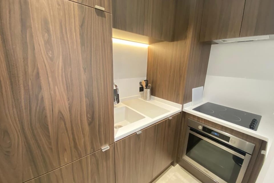 Kitchen or kitchenette, oven, stove