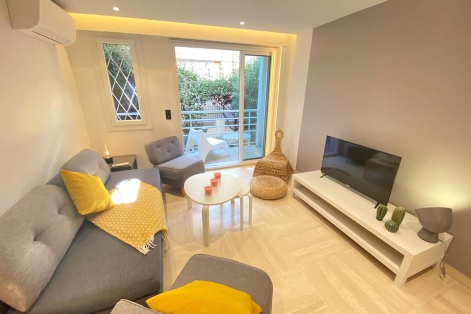 TV and multimedia, Seating area, internet, air conditioner