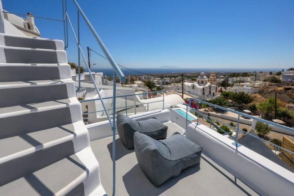 Day, View (from property/room), Balcony/Terrace, City view, Sea view