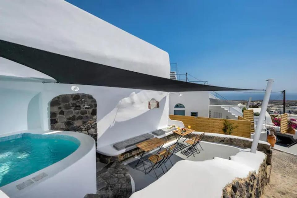 Hot Tub, View (from property/room), Balcony/Terrace