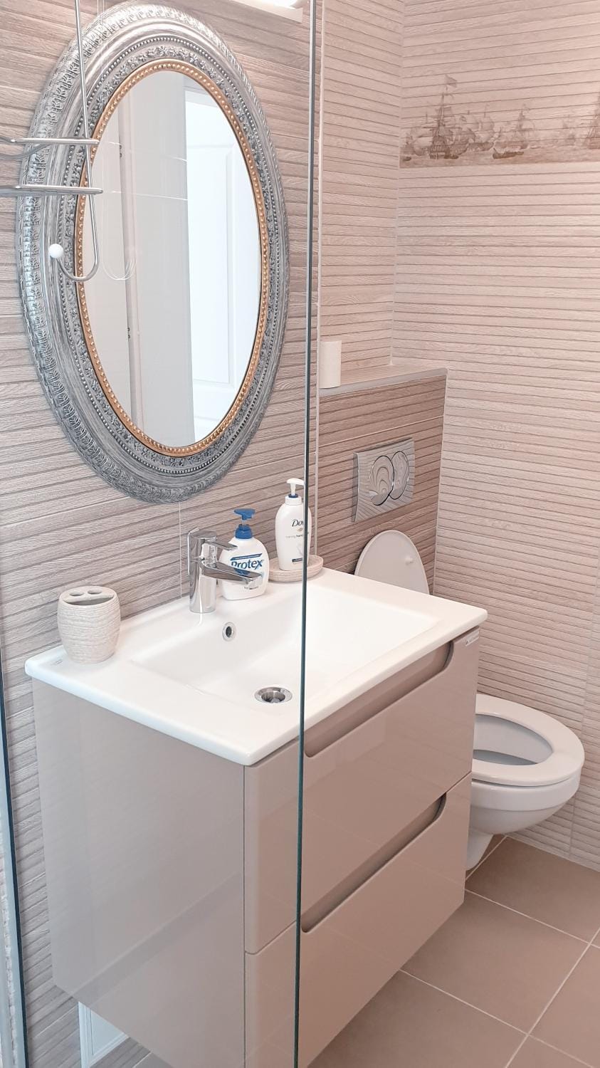 Toilet, Bathroom