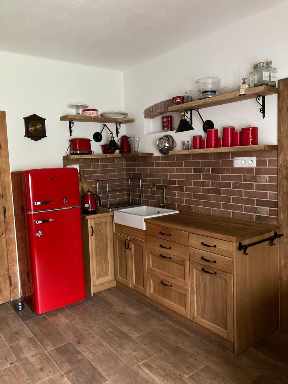 Kitchen or kitchenette