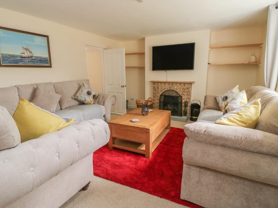 9 Copes Gardens House in Truro