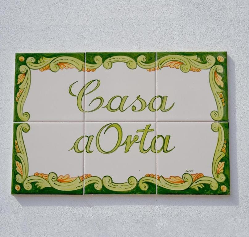 Facade/entrance, Property logo or sign, Decorative detail, On site