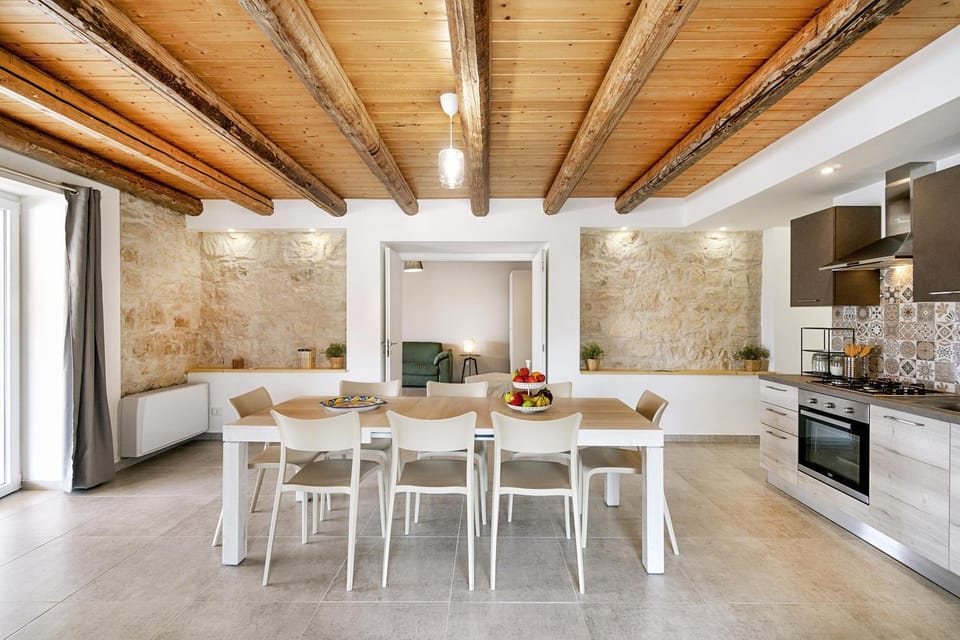 Kitchen or kitchenette, Dining area, dishwasher, oven, stove