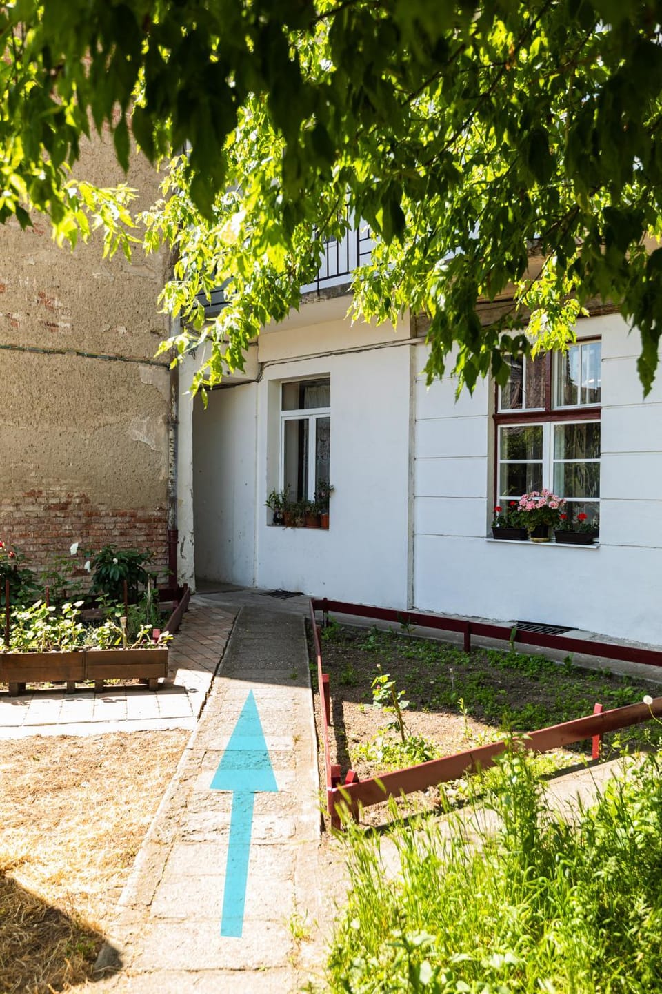 Facade/entrance, Garden