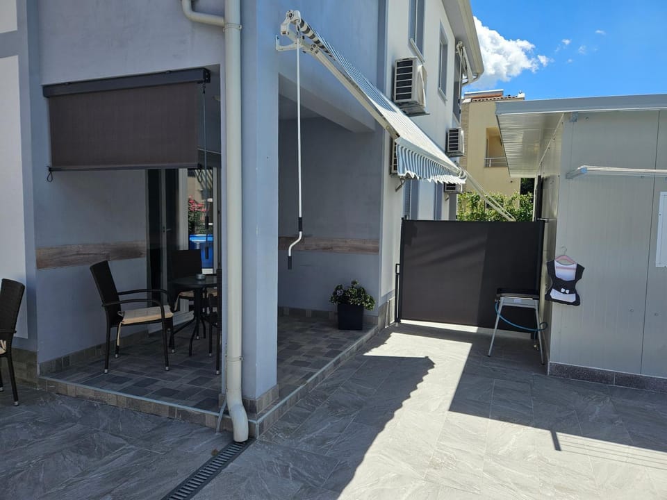 Patio, Balcony/Terrace