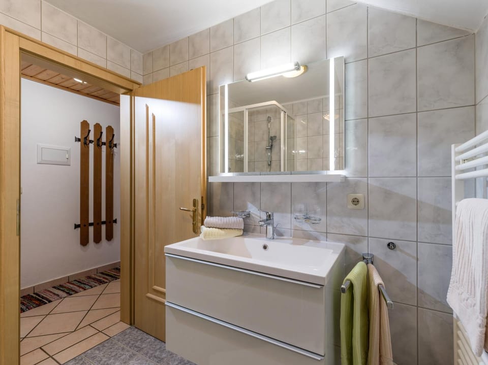 Bathroom, towels
