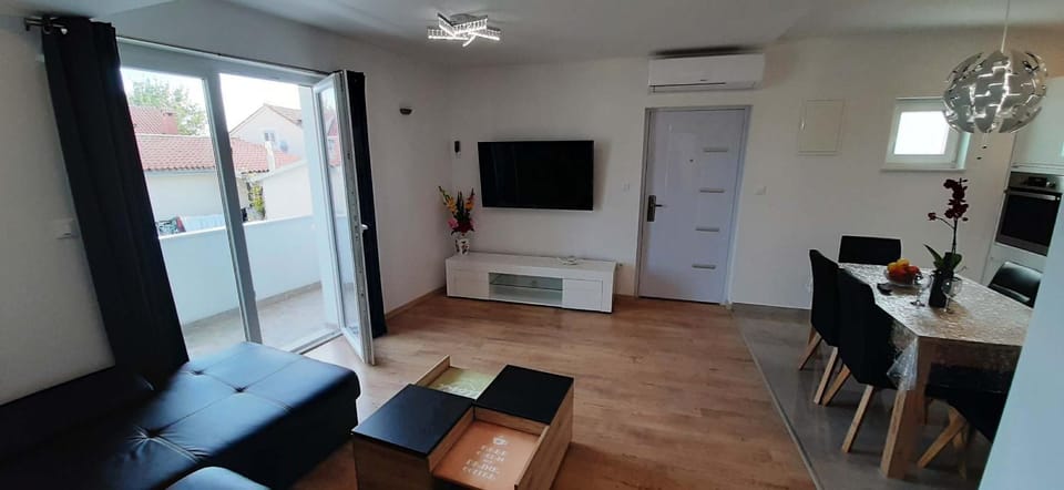 Penthaus Apartment N&M Apartment in Baška Voda