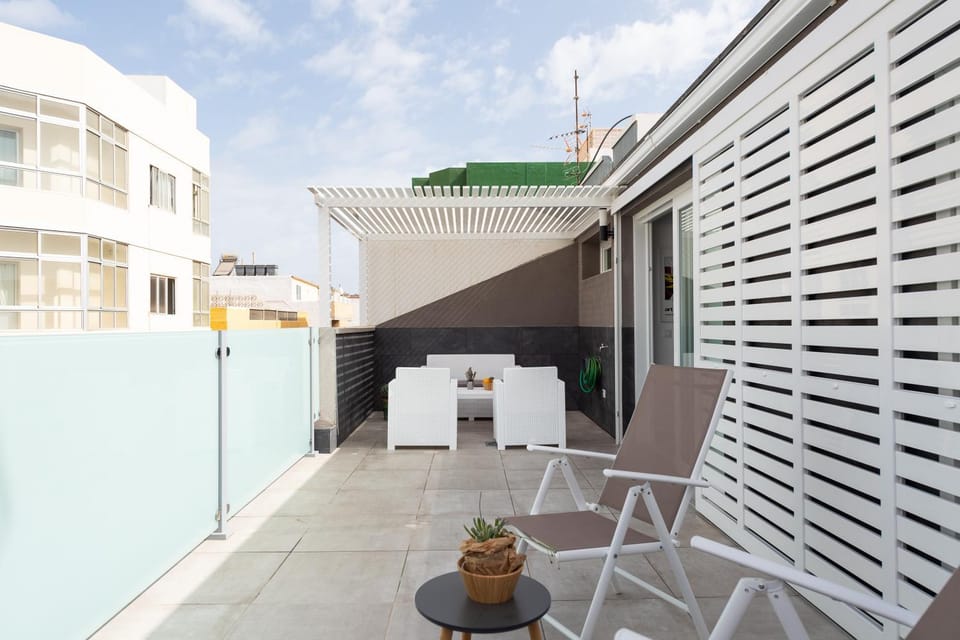 Balcony/Terrace, Photo of the whole room, Sea view, Street view, Quiet street view