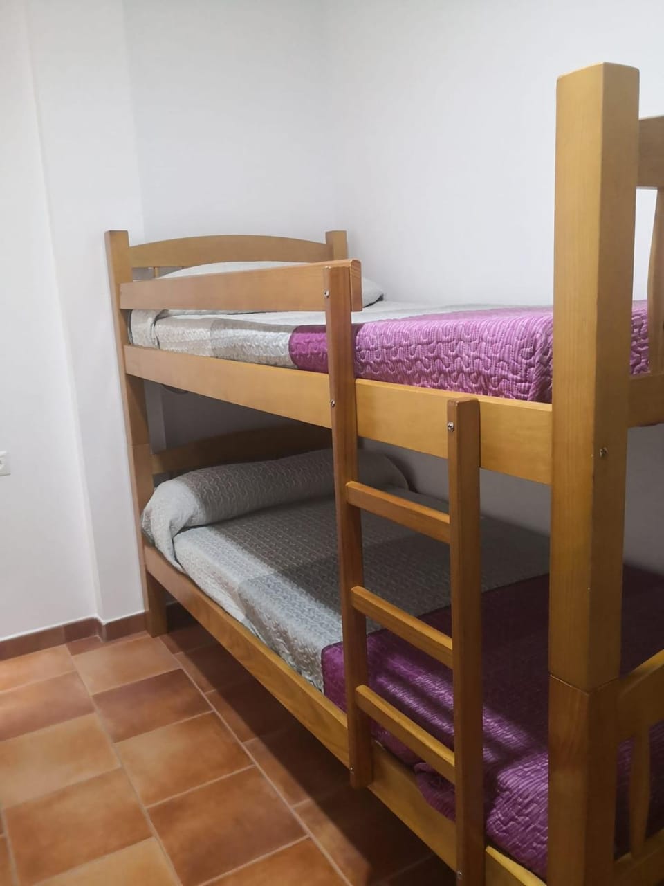 Bedroom, bunk bed