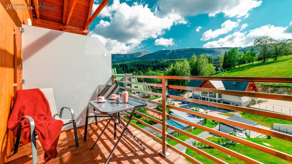 Natural landscape, View (from property/room), Balcony/Terrace, Landmark view, Mountain view