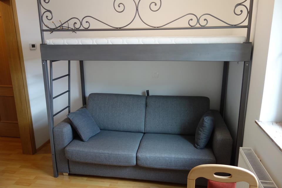 Bed, Seating area, Bedroom, bunk bed