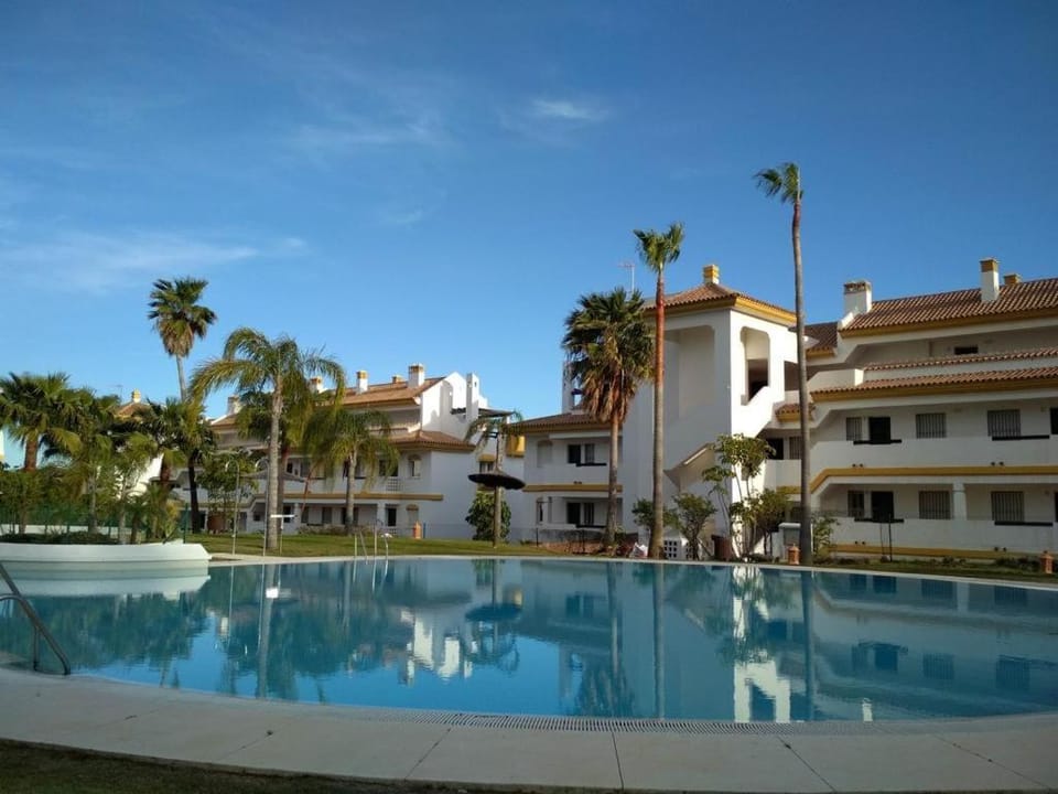 Property building, Swimming pool