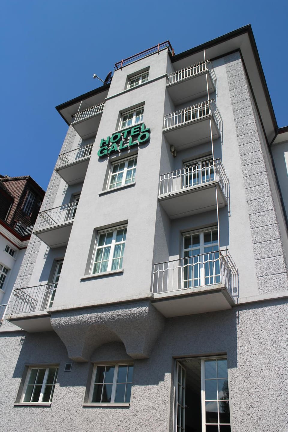 Property building, Day