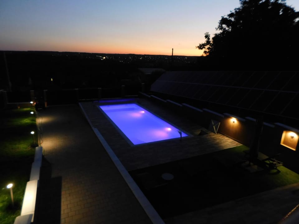 Pool view, Swimming pool