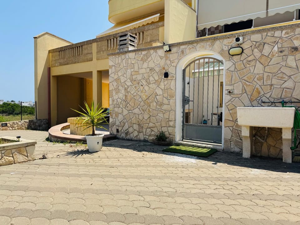 casa in spiaggia Apartment in Torre Vado