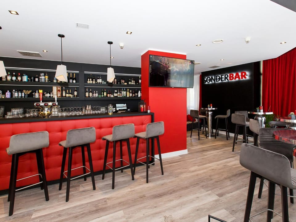 Lounge or bar