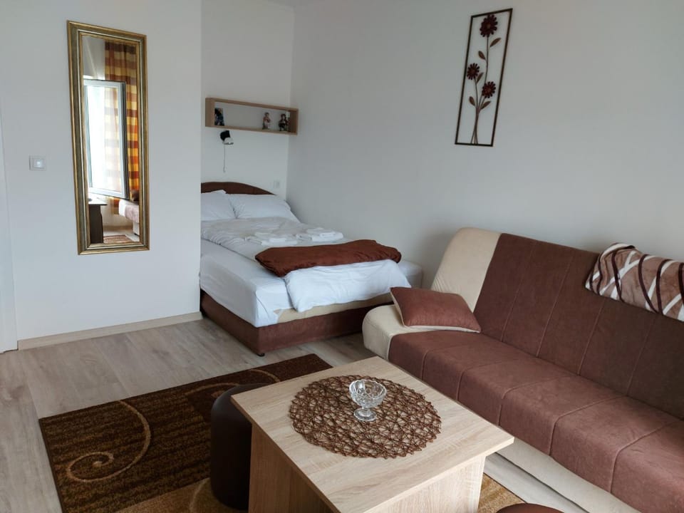 Fenix Vinci Apartment in Serbia