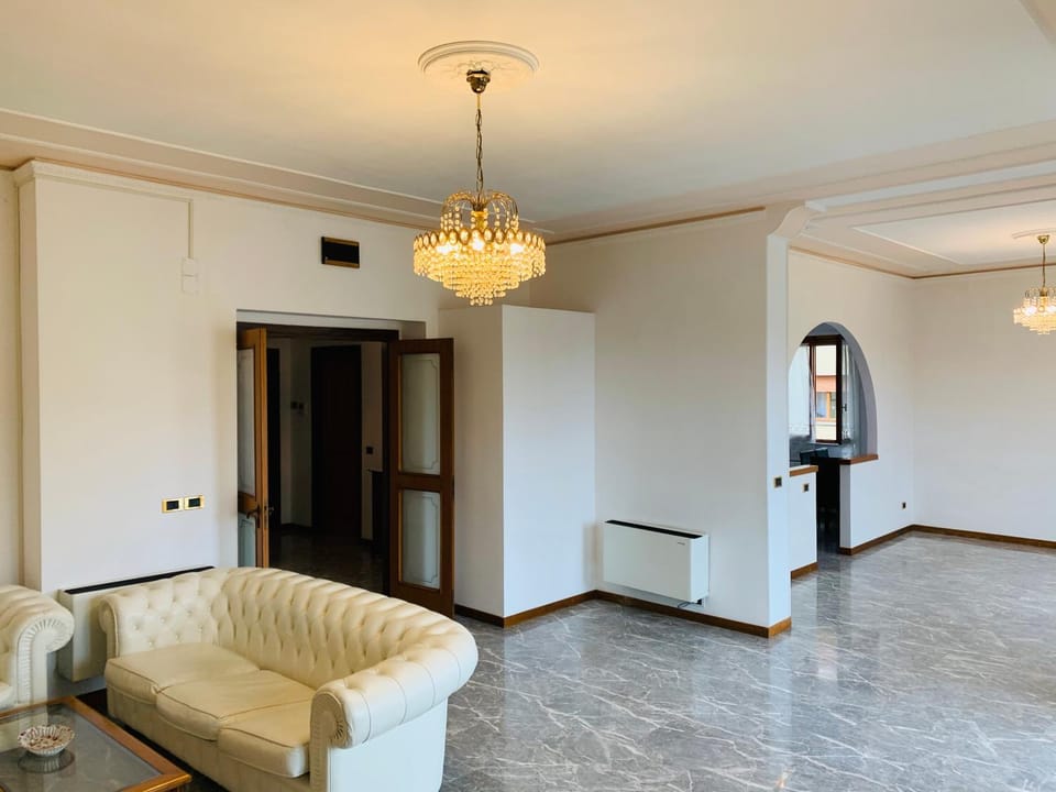 Spazioso appartamento in centro Città Apartment in San Benedetto del Tronto