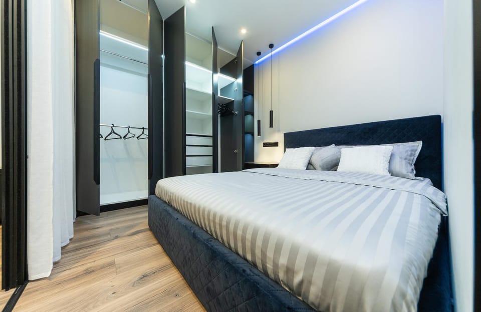 Bed, Bedroom