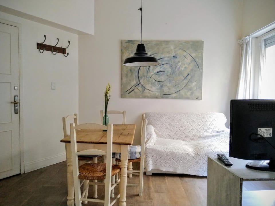 TV and multimedia, Living room, Dining area